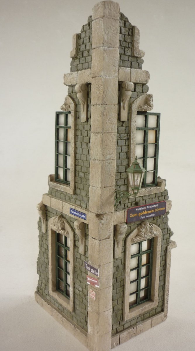 RT-Diorama 35257 City House Corner 1/35 – image 3