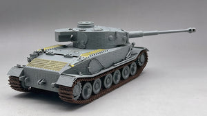 Amusing Hobby 35A059 Panzerbefehlswagen Tiger (P) 003 avec Zimmerit en mai 1944 1/35 – image 4