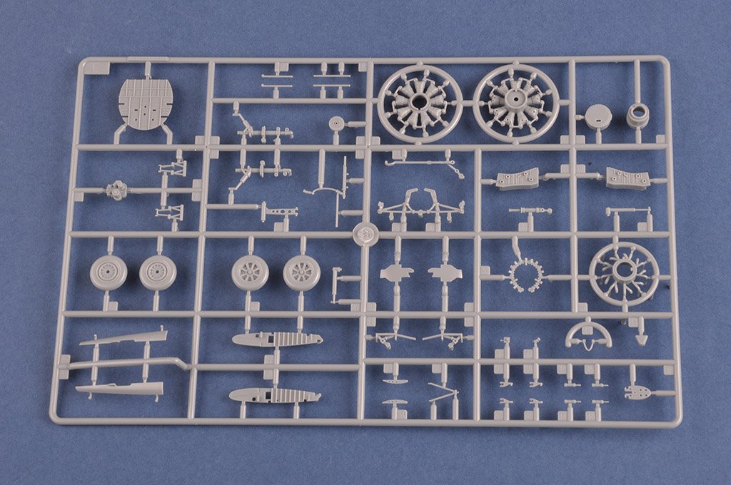 Hobby Boss 80383 F4U-1A Corsair 1/48 – imagen 9
