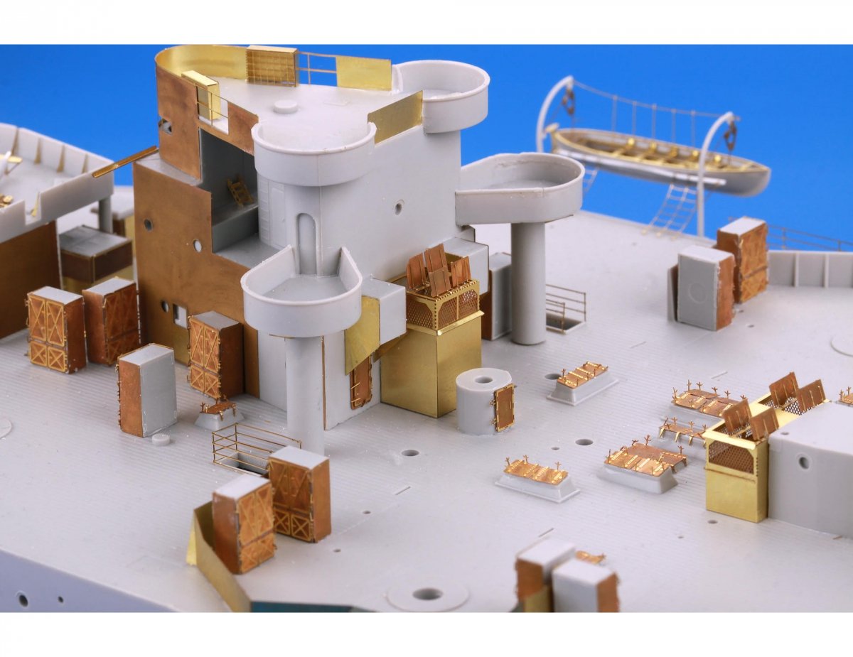 Eduard 53194 HMS Hood pt. 6 superstructure TRUMPETER 1/200 – imagen 4