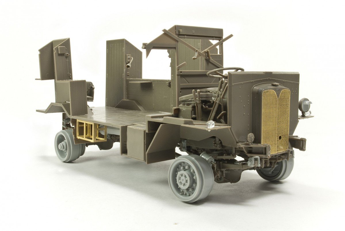 AFV Club 35227 AEC Dorchester 4x4 ACV (Full Interior) 1/35 – imagen 4