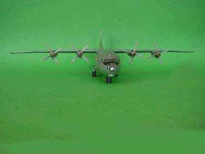 Trumpeter 04001 AntonovAn-12BK Cub 1/100 – imagen 4