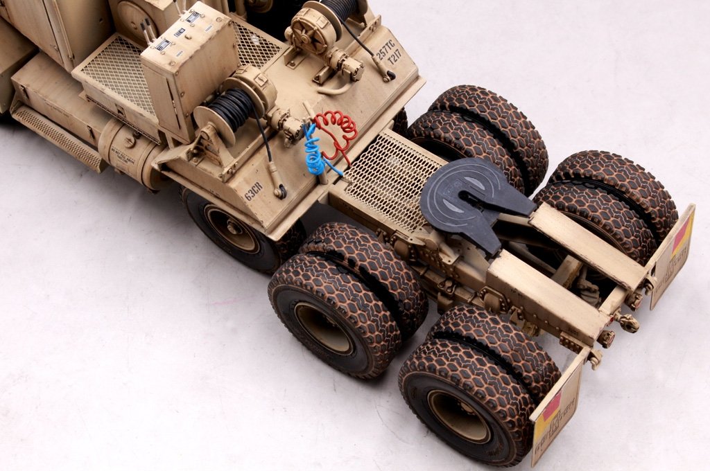 Hobby Boss 85519 M911 C-HET w/m747 Heavy Equipment Semi-Trailer 1/35 – imagen 11