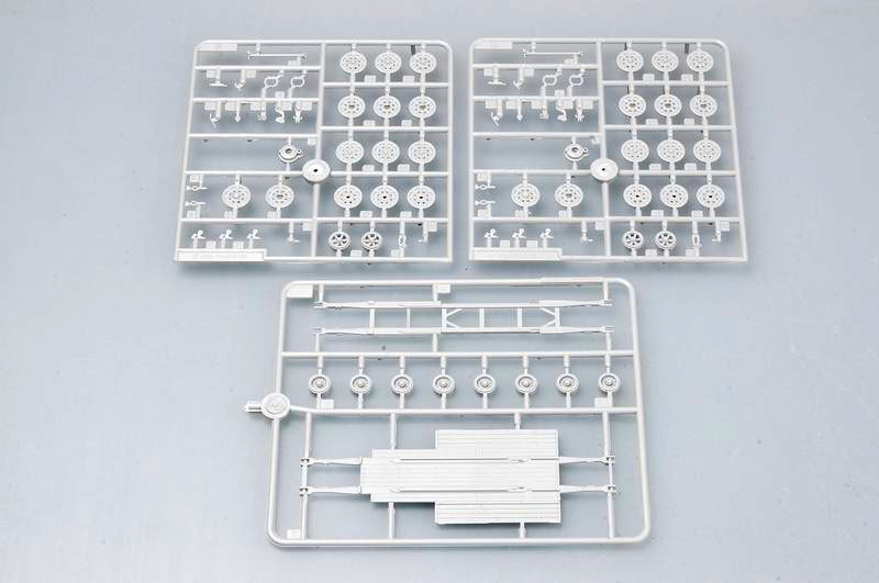 Trumpeter 07275 German Sd.Kfz.9 (18t) Half-Track Sd.Ah.116 Trailer 1/72 – imagen 4