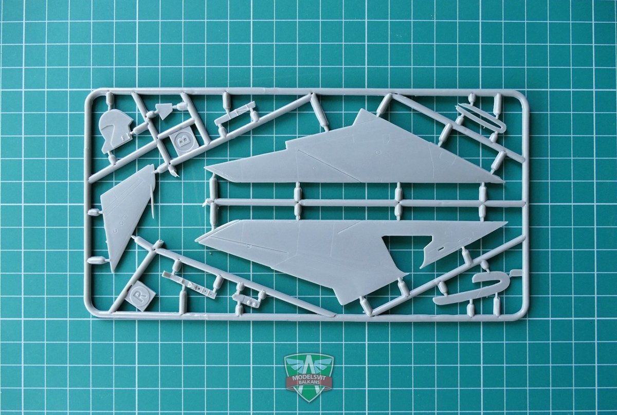 Modelsvit 72007 Sukhoi Su-7 Soviet fighter 1/72 – zdjęcie 5
