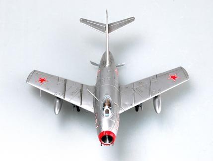 Hobby Boss 80263 MiG-15bis Fagot 1/72 – imagen 3