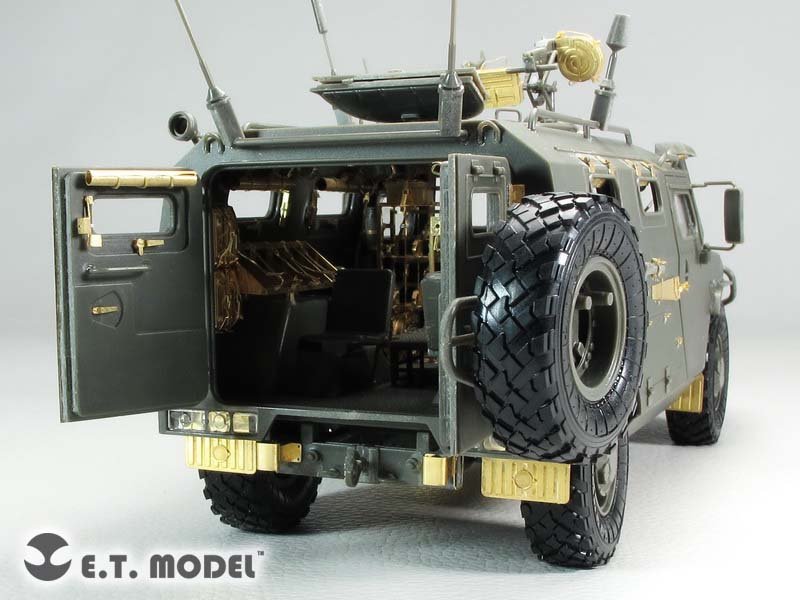 ET Model E35-195 Intérieur du GAZ-233014 STS « TIGER » russe (pour Meng VS-003) (1/35) – image 3
