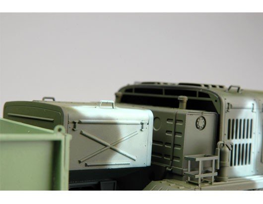 Trumpeter 01005 MAZ/KZKT-537L Ballast Tractor 1/35 – imagen 5