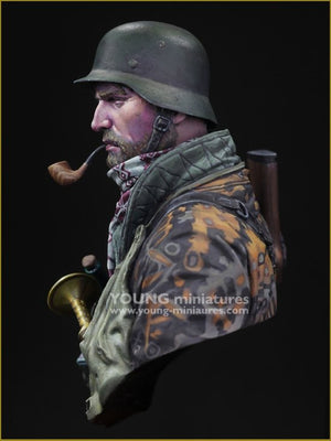 Young Miniatures YM1877 ALTER HASE WWII 1/10 – image 8