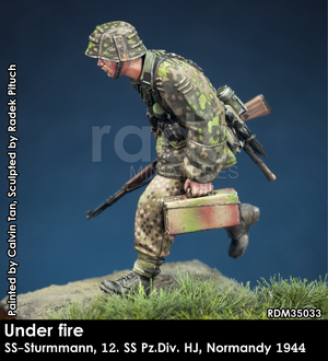 RADO Miniatures RDM35033 Sous le feu. W-SS Sturmmann, 12. SS-Pz.Div. HJ, Normandie 1944 1/35 – image 4