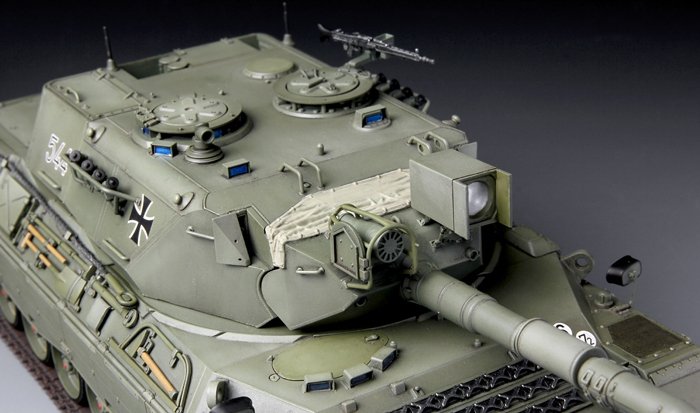 Meng Model TS-007 GERMAN MAIN BATTLE TANK LEOPARD 1 A3/A4 1/35 – image 6