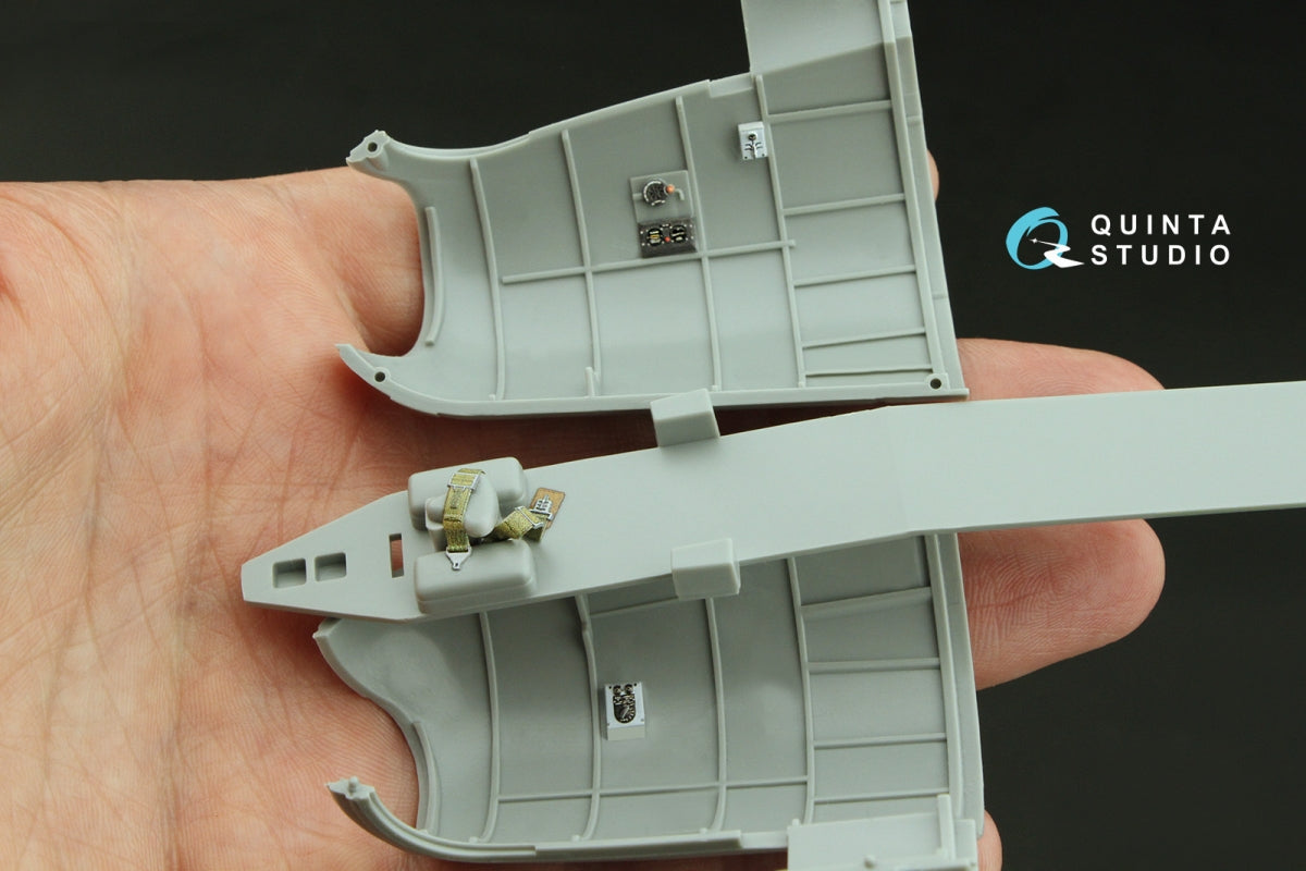 Quinta Studio QD32226 Boeing B-17G Navigator, bombardier, waist and tail gunners compartments. 3D-Printed coloured Interior (HK models) 1/32 – Bild 6