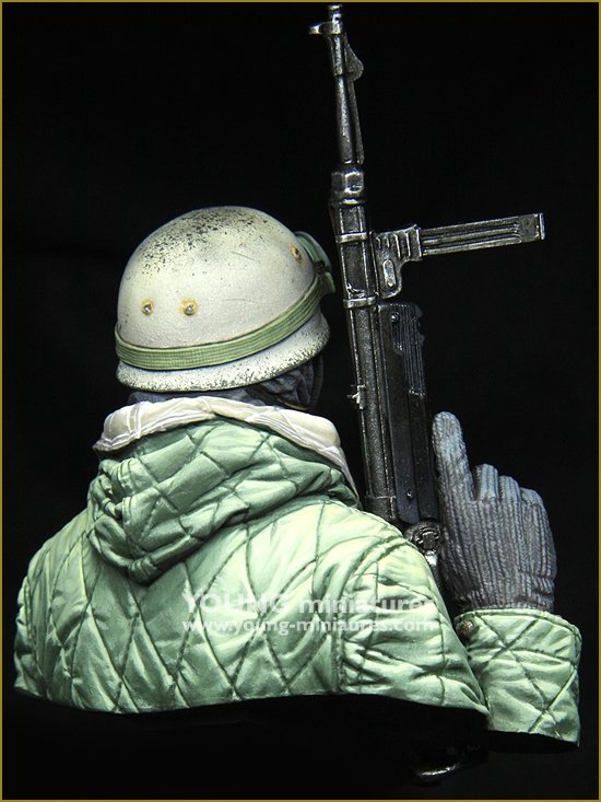 Young Miniatures YM1874 Fallschirmjäger allemand Eastfront 1943 1/10 – image 6