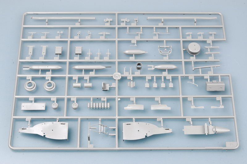 Trumpeter 02808 WELLINGTON Mk.1C 1/48 – image 7