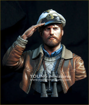 Young Miniatures YM18102 U-Boat Officer WWII " Der Heimkenhrer" 1/10