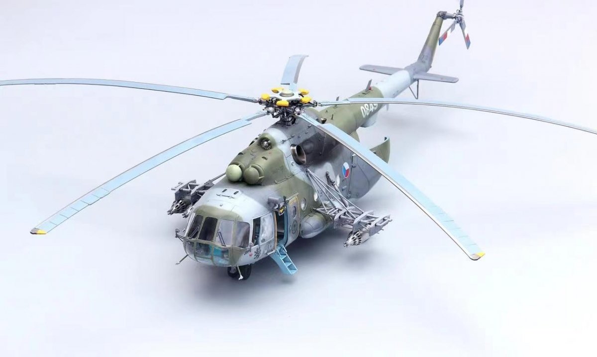 AMK 88010 Mi-17 Hip Early 1/48 – image 19