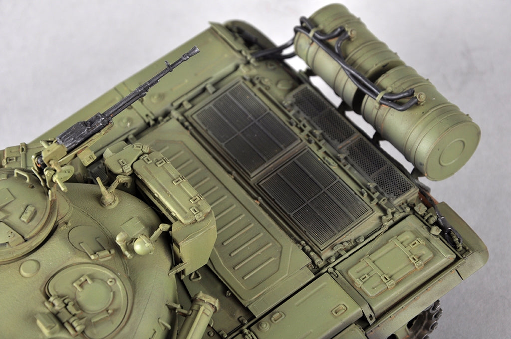 Trumpeter 09603 T-72M MBT 1/35 – image 24