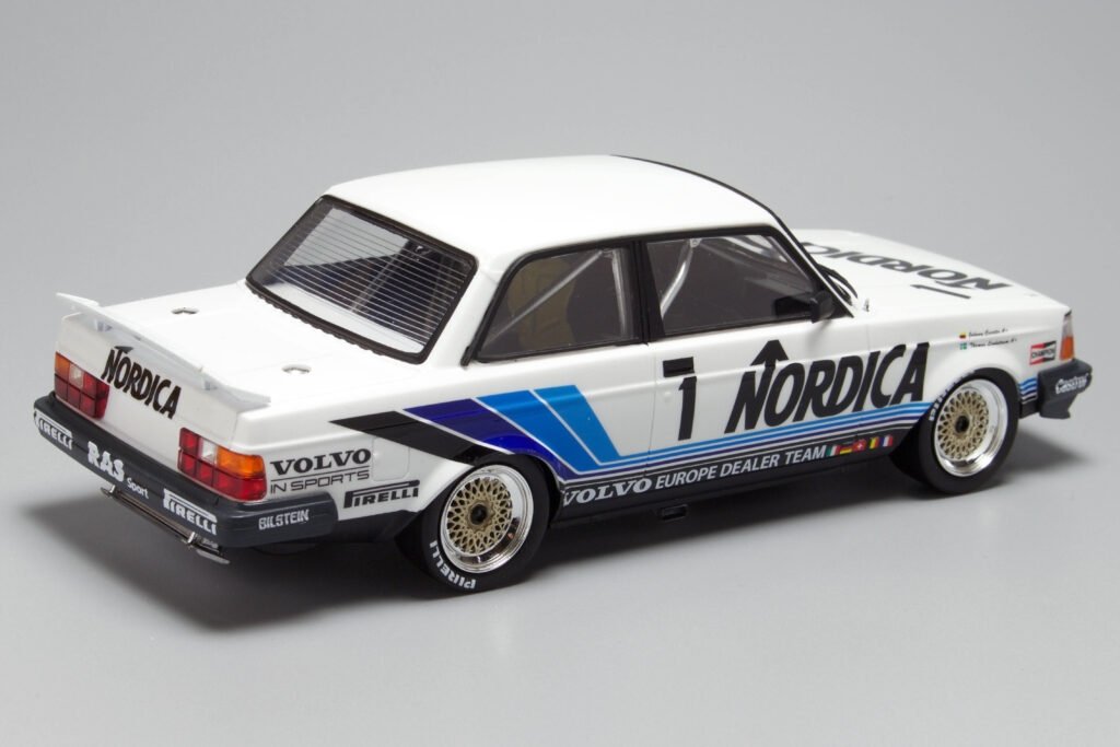 NuNu PN24013 Volvo 240 Turbo &amp;#39;86 ETCC Hockenheim Winner 1/24 – imagen 3