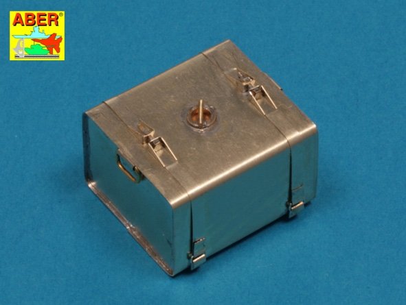 Aber 16046 Russian Heavy Tank KV-1 vol 4 - Box type lubricant tank 1/16 – imagen 3