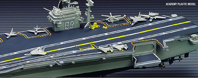 Academy 14212 USS CVN-69 EISENHOWER 1/800