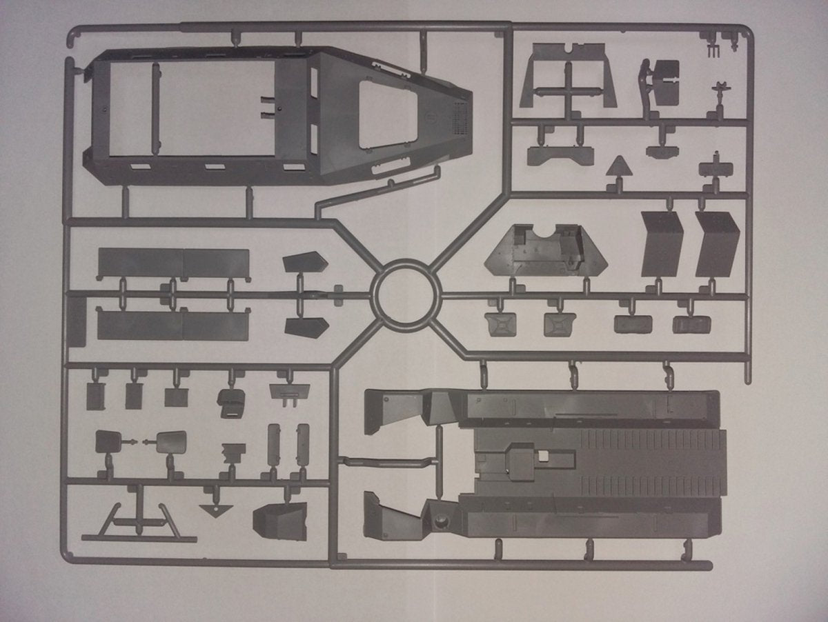 ICM 35102 Sd.Kfz.251/6 Ausf.A, WWII German Armoured Command Vehicle 1/35 – immagine 11