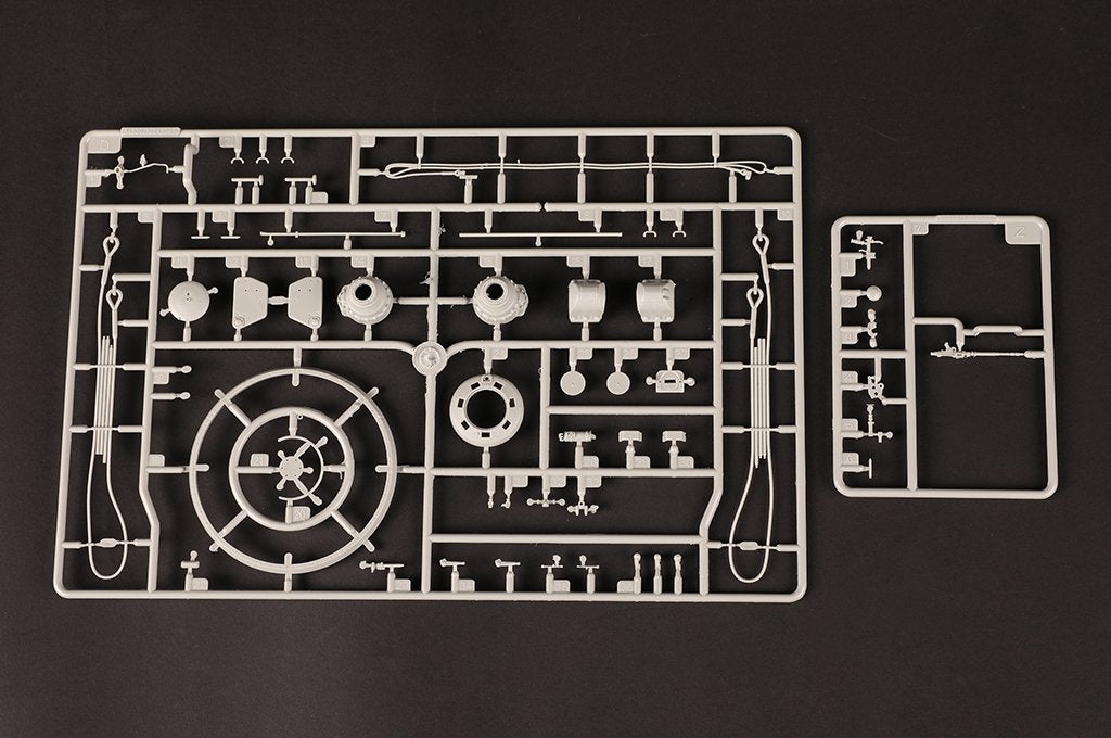 Hobby Boss 84559 Pz.Kpfw.VI Sd.Kfz.182 Tiger II (Henschel 105mm) 1/35 – zdjęcie 11