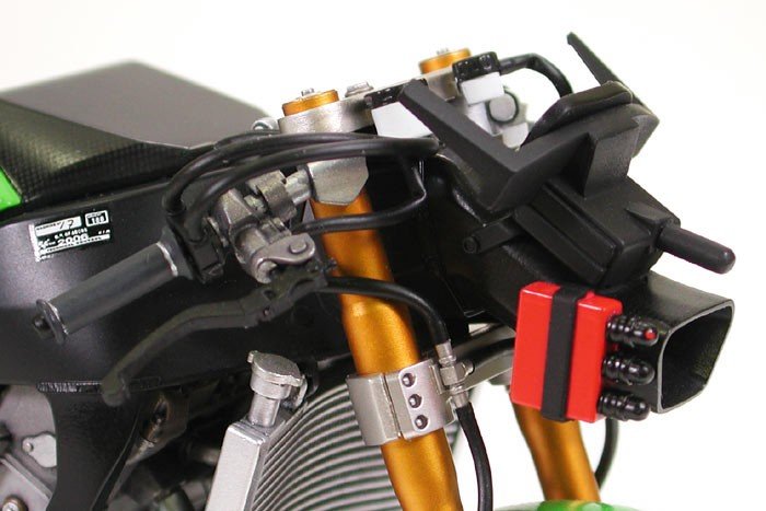 Tamiya 14109 Kawasaki Ninja ZX-RR 1/12 – immagine 3