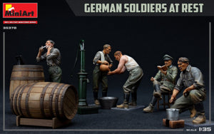 MiniArt 35378 GERMAN SOLDIERS AT REST. SPECIAL EDITION 1/35 – immagine 2