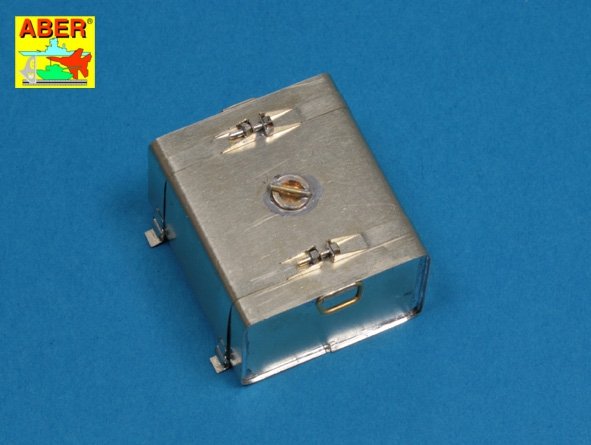 Aber 16046 Russian Heavy Tank KV-1 vol 4 - Box type lubricant tank 1/16 – imagen 4