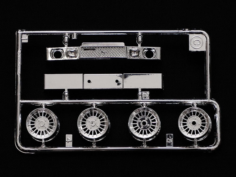 Tamiya 24365 Toyota Soarer 2000VR Turbo 1/24 – imagen 9