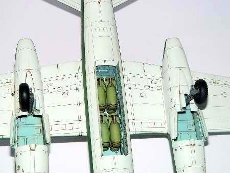 Trumpeter 01604 Ilyushin IL-28 Beagle 1/72 – image 2