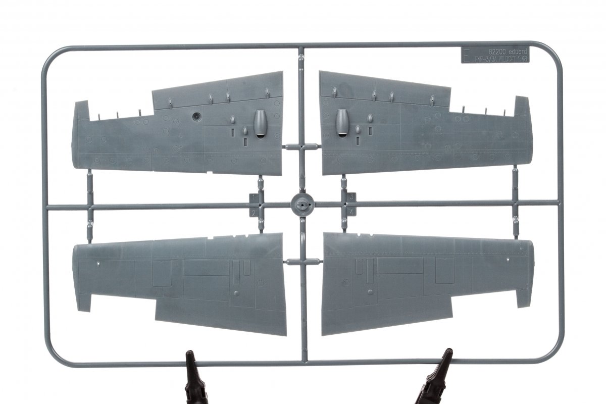 Eduard 11166 MIDWAY DUAL COMBO 1/48 – image 9