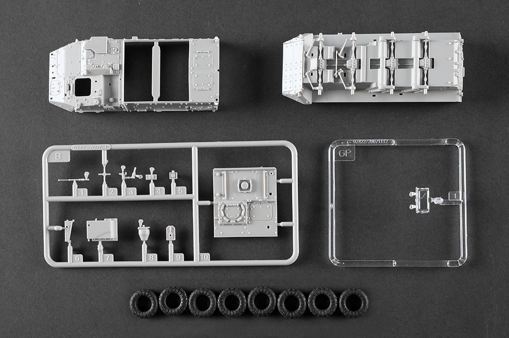 Trumpeter 07423 M1130 Stryker Véhicule de commandement 1/72 – image 10