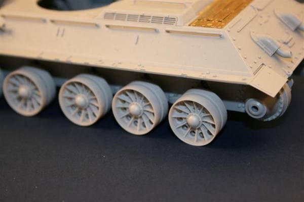 Panzer Art RE35-087 Burn out late “Spider” wheels for T-34/T-54 tanks 1/35 – imagen 3