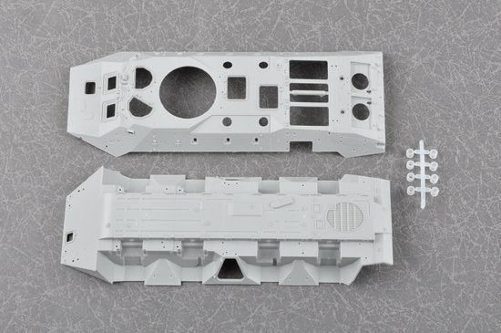 Trumpeter 01593 Véhicule blindé de transport de troupes russe BTR-70 en Afghanistan (1/35) – image 5
