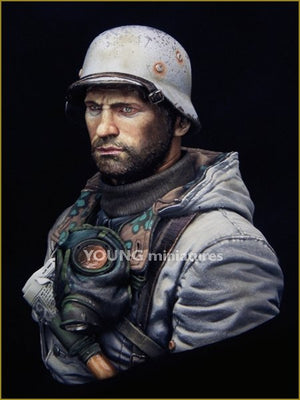 Young Miniatures YM1849 German Motorcyclist East Front WWII 1/10 – imagen 2