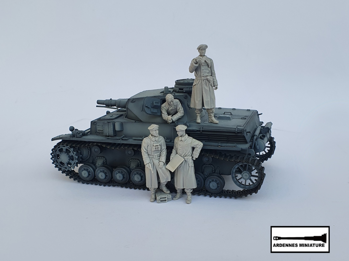 Ardennes Miniature 35043 GERMAN PANZER CREWMAN WW2 1/35 – imagen 2