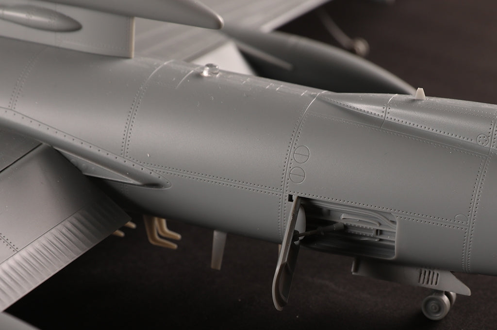 Hobby Boss 81785 U-2S “Dragon Lady” Senior Span 1/48 – immagine 15