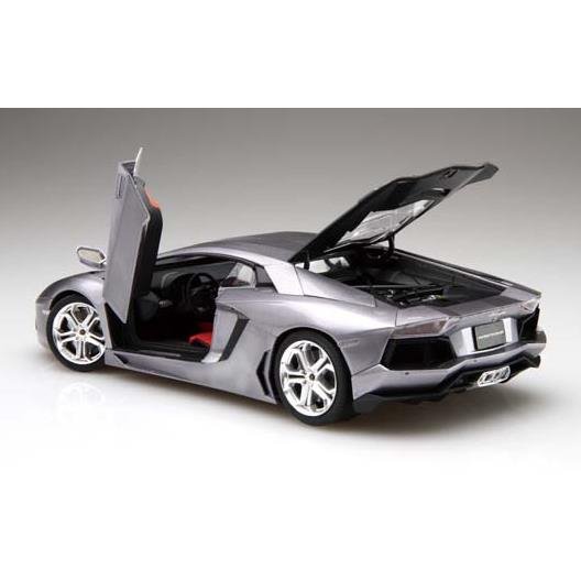 Aoshima 00142 LAMBORGHINI AVENTADOR LP700-4 ENGINE DETAIL 1/24 – Bild 2