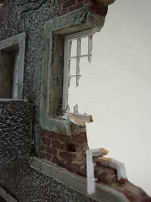 RT-Diorama 35175 Damaged Village House 1/35 – imagen 7