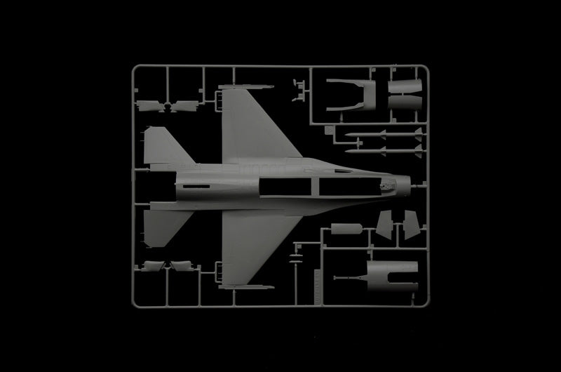 Italeri 35105 F-16C Fighting Falcon - WAR THUNDER 1/48 – immagine 10