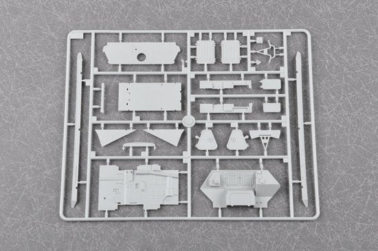 Trumpeter 01593 Véhicule blindé de transport de troupes russe BTR-70 en Afghanistan (1/35) – image 6