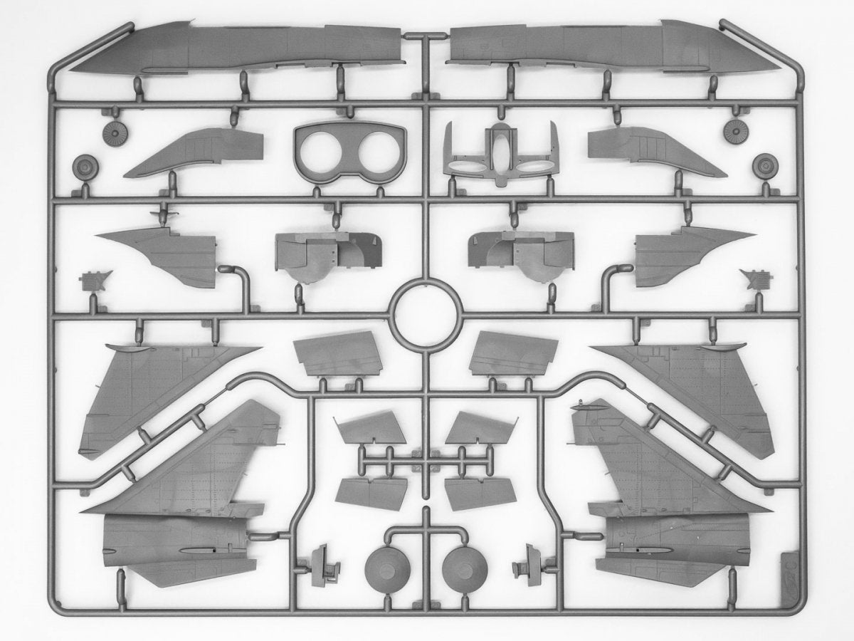 ICM 72178 MiG-25PU Soviet Training Aircraft 1/72 – Bild 8