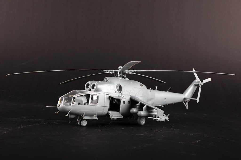 Trumpeter 05828 Mi-24A Hind-B 1/48 – zdjęcie 15