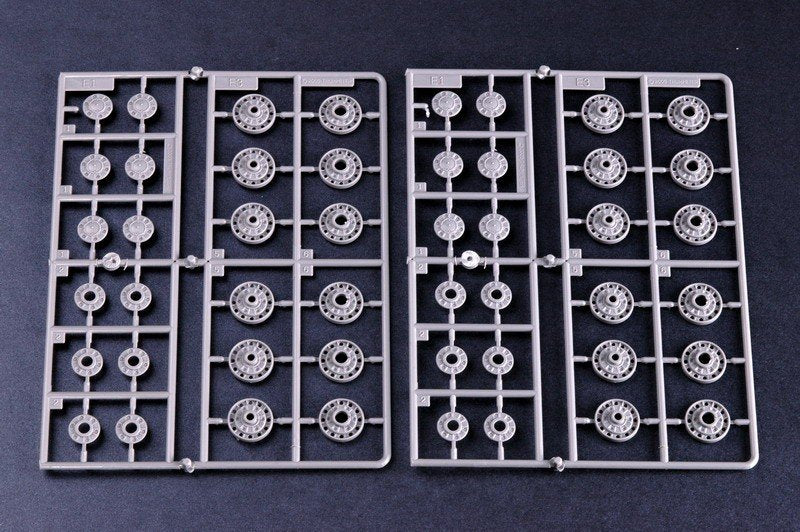 Trumpeter 00357 Russia KV-1 s Ehkranami 1/35 – Bild 24