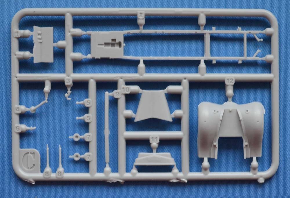 ACE 72584 US V-8 Stake truck m.1936/37 1/72 – imagen 5