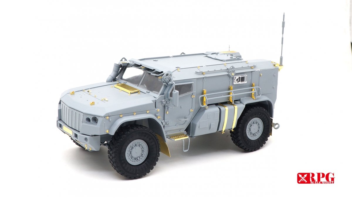RPG Model 35021 KAMAZ K-4386 Typhoon-VDV Mine-Protected Armoured Vehicle Early Typ 1/35 – imagen 3