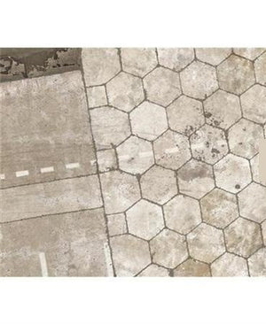 Uschi 3016 Display diorama Soviet Hex Airfield 1/48