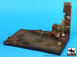 Black Dog D35019 Street with ruined wall 1/35 – imagen 4