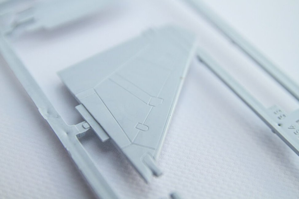 Heller 56371 Starter Set - SU-27 UB/P Ukraine 1/72 – imagen 6